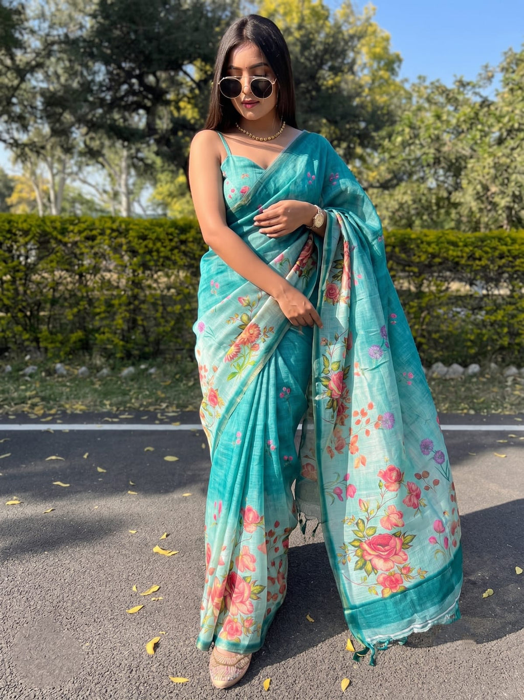 Elegant Linen Tissue Floral Saree