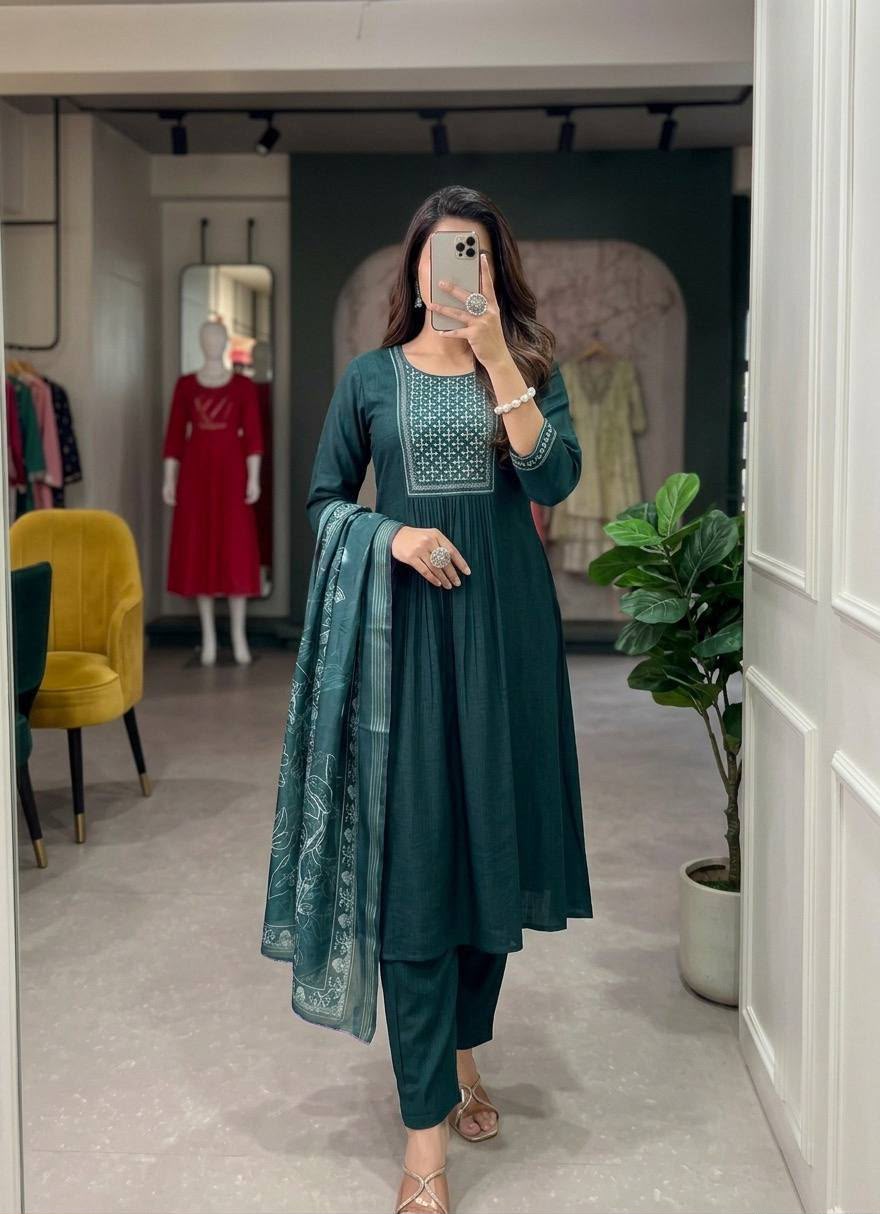 Antra Bamboo Cotton Embroidered Set