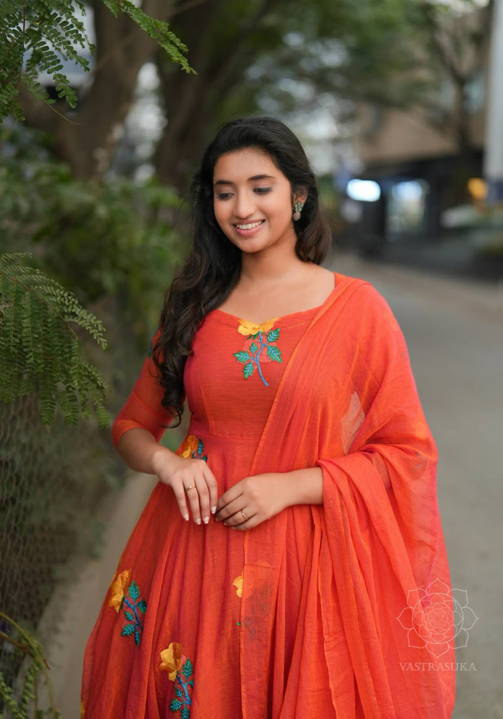 Tisha Vichitra Silk Anarkali Set