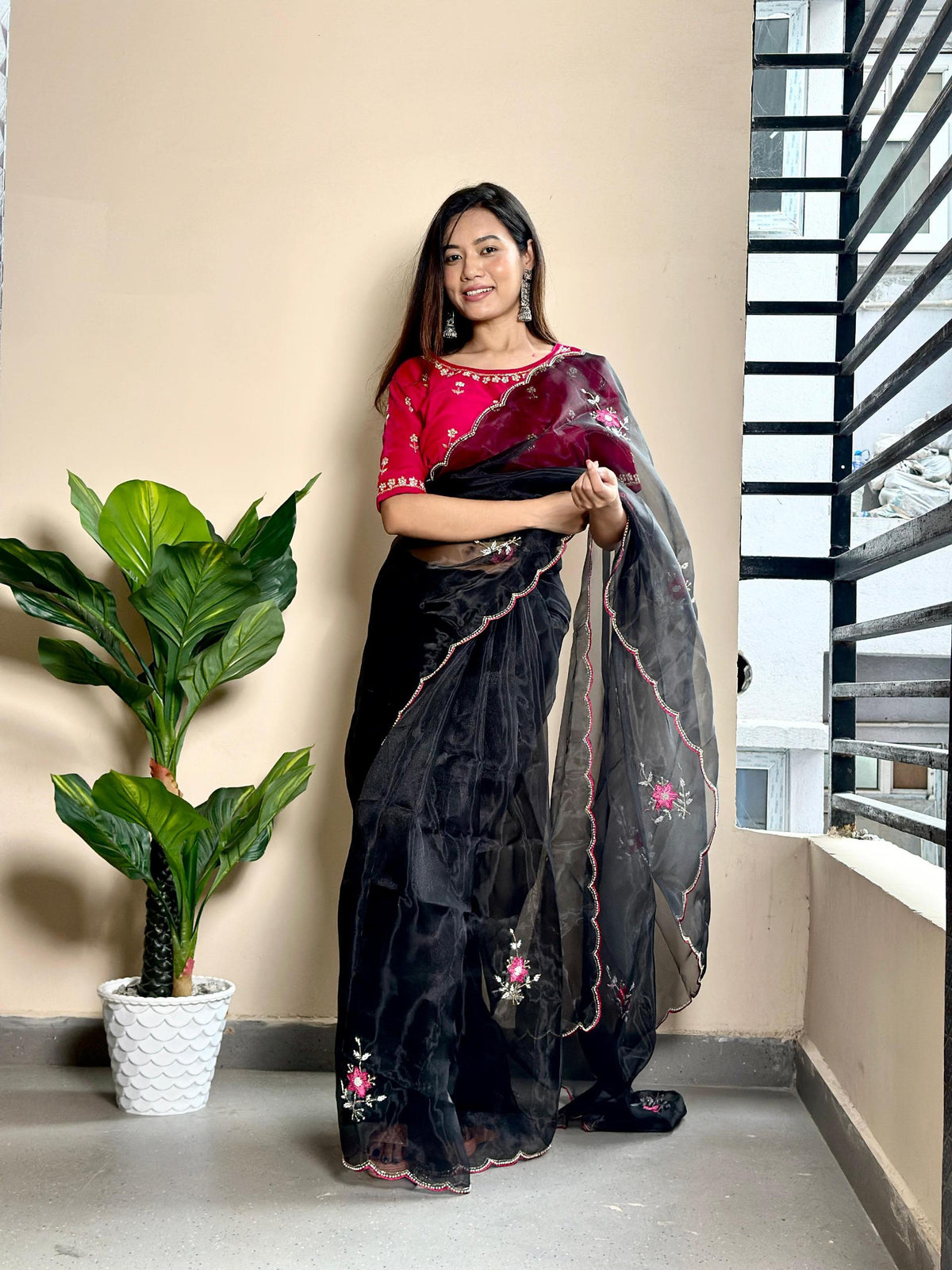 Jenny Organza Moti Cutdana Saree