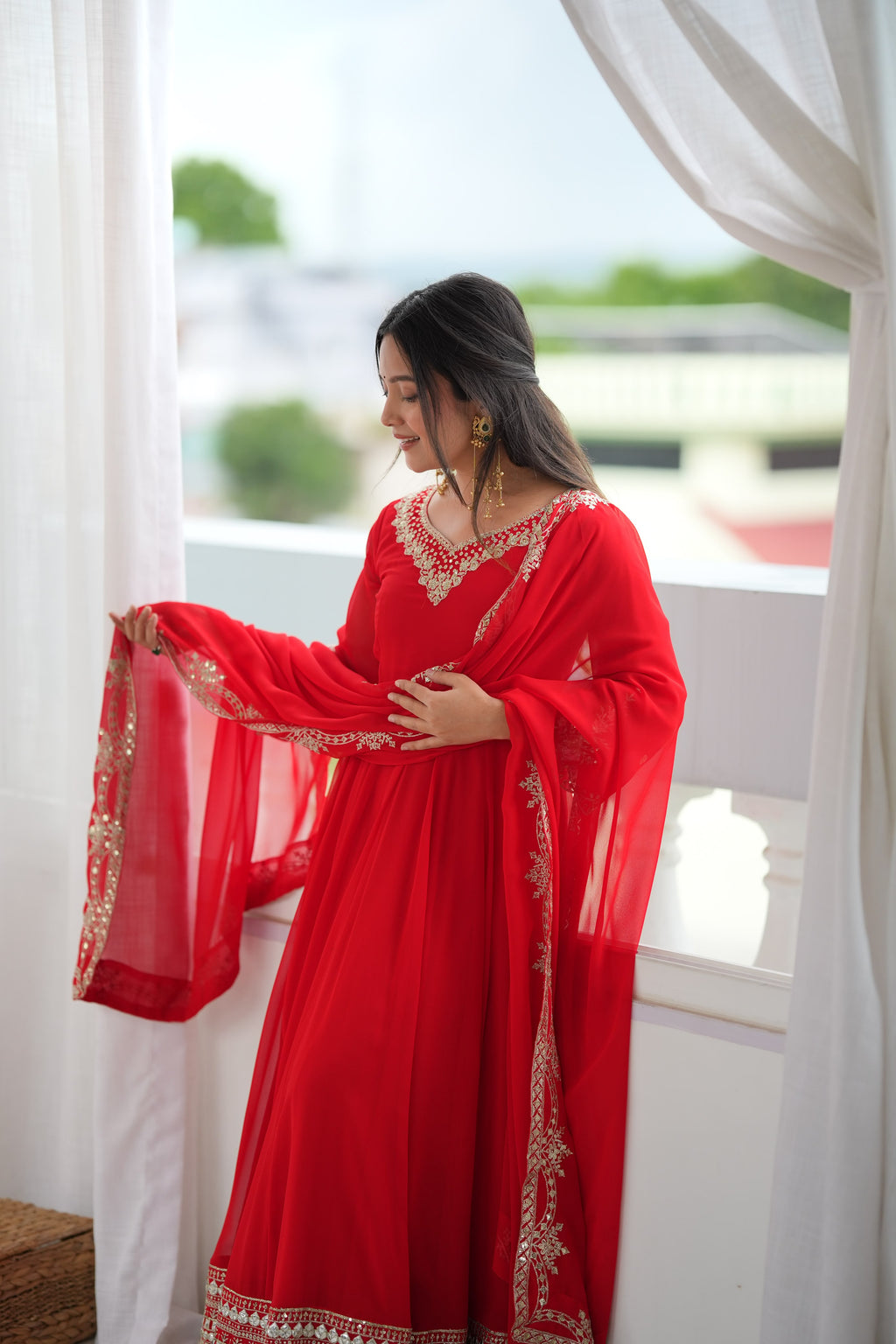 Paper Mirror Georgette Gown Set