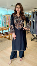Elegant Embroidered Kurti Pant Set