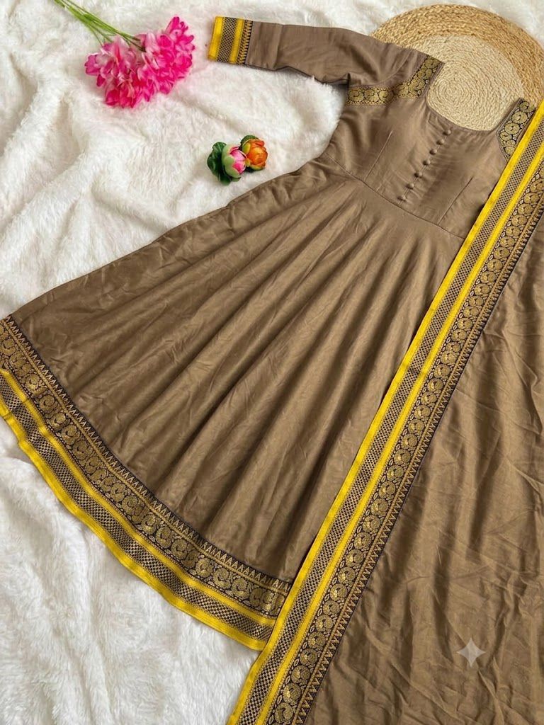 Elegant Vichitra Silk Anarkali