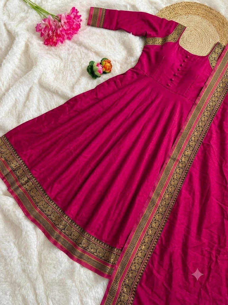 Elegant Vichitra Silk Anarkali