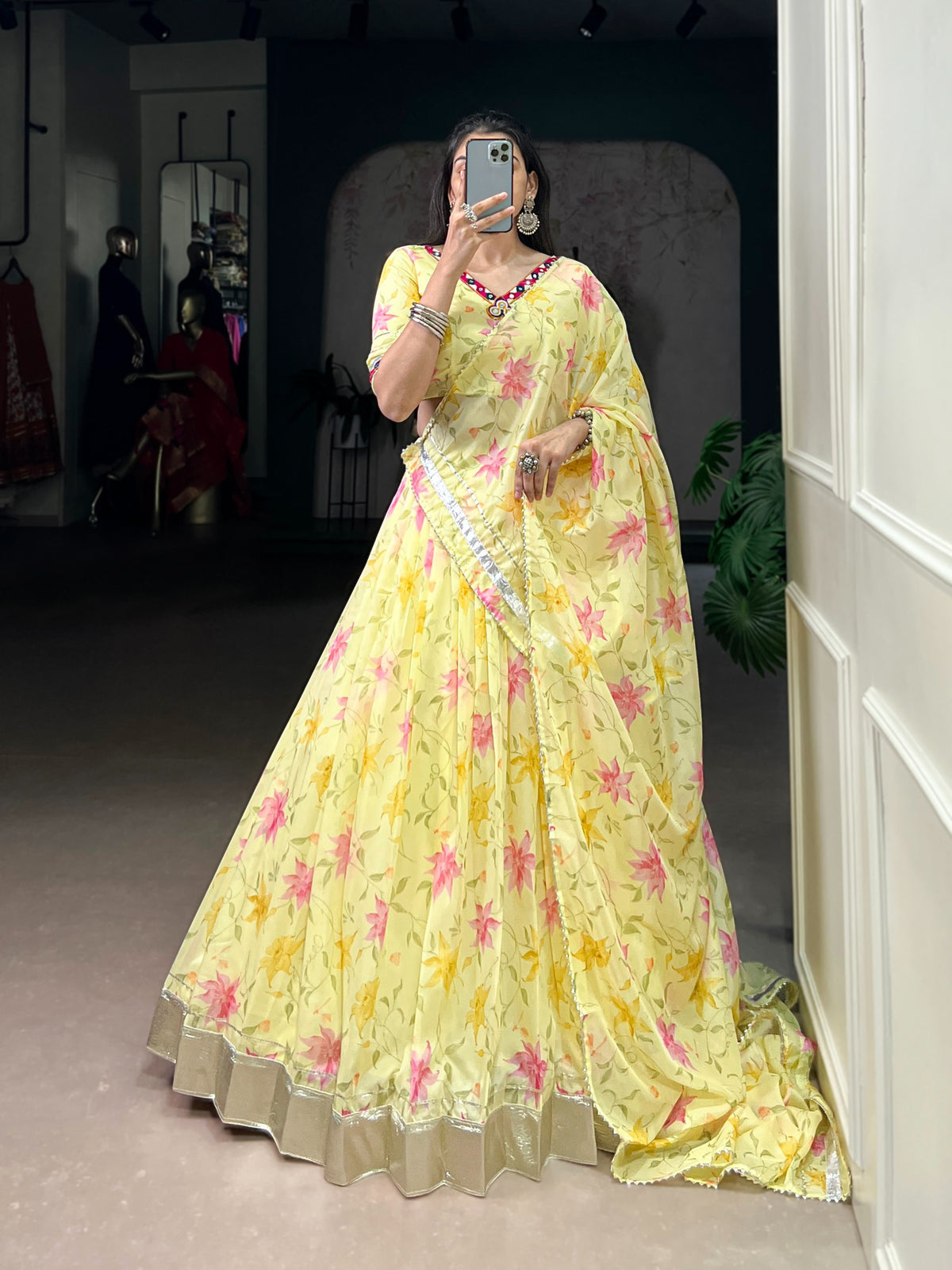 Phoolika Tabby Lehenga