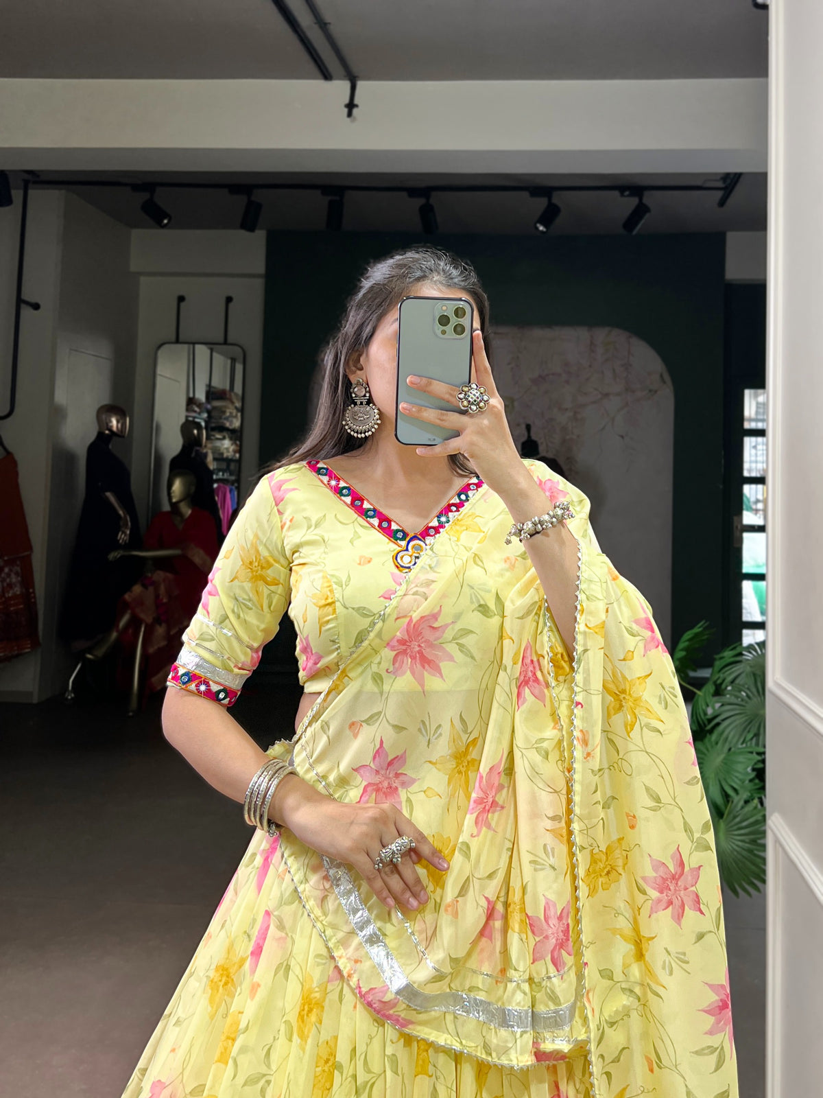 Phoolika Tabby Lehenga